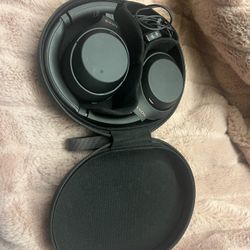 Sony WH-1000XM4 Premium Wireless Noise Canceling Headphones in Black