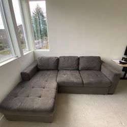 Sleeper Sectional / Sofa Bed