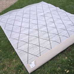 10x10z7'.outdoor/indoor Germenian "PIERCE JOY "poly carpet. Large.   Holmdel NJ HOLMDEL NJ