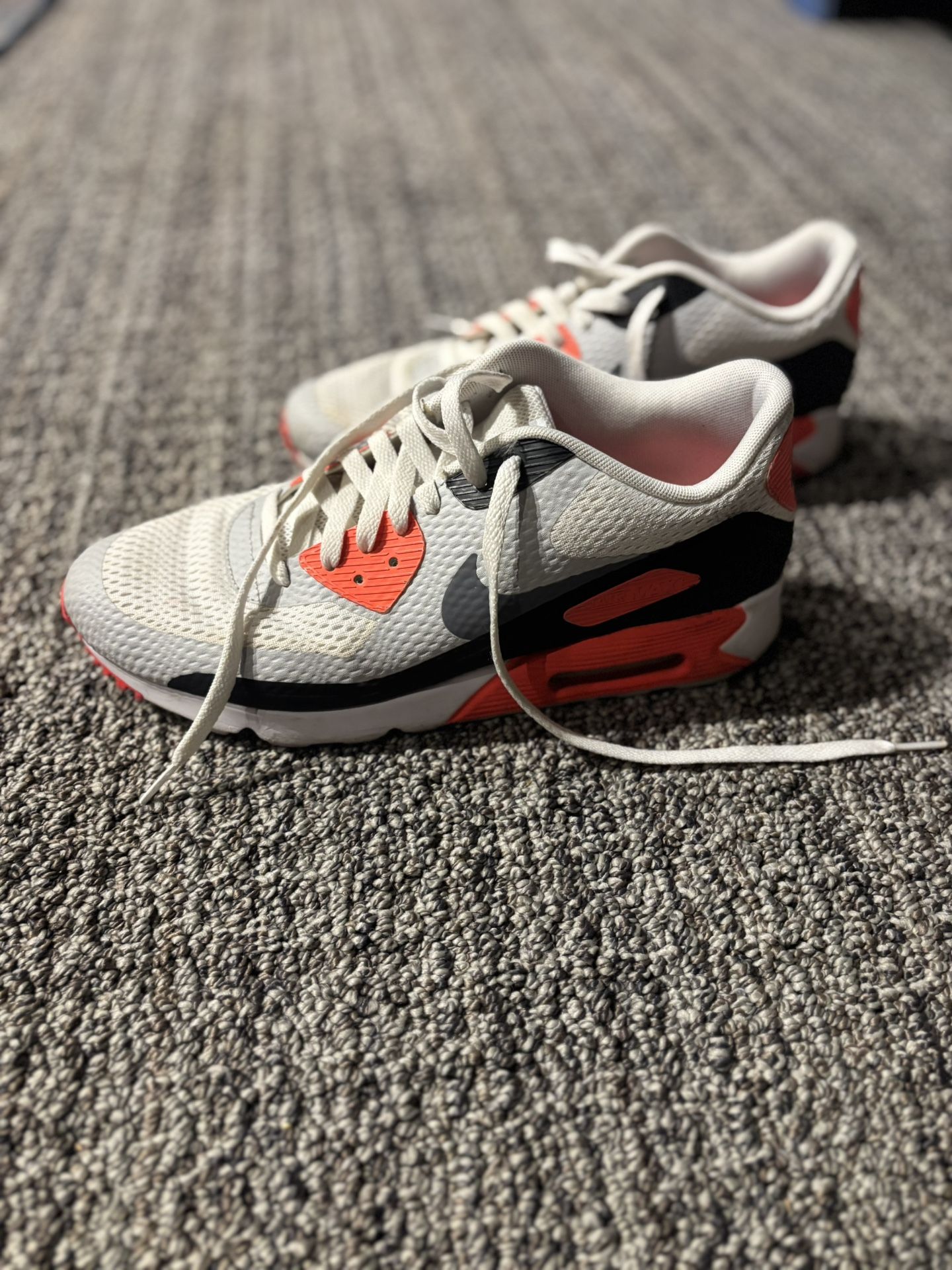 Nike infrared 90