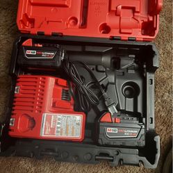 Milwaukee 2 Bateria 5’0 Y Cargado Ylacaja Nubas