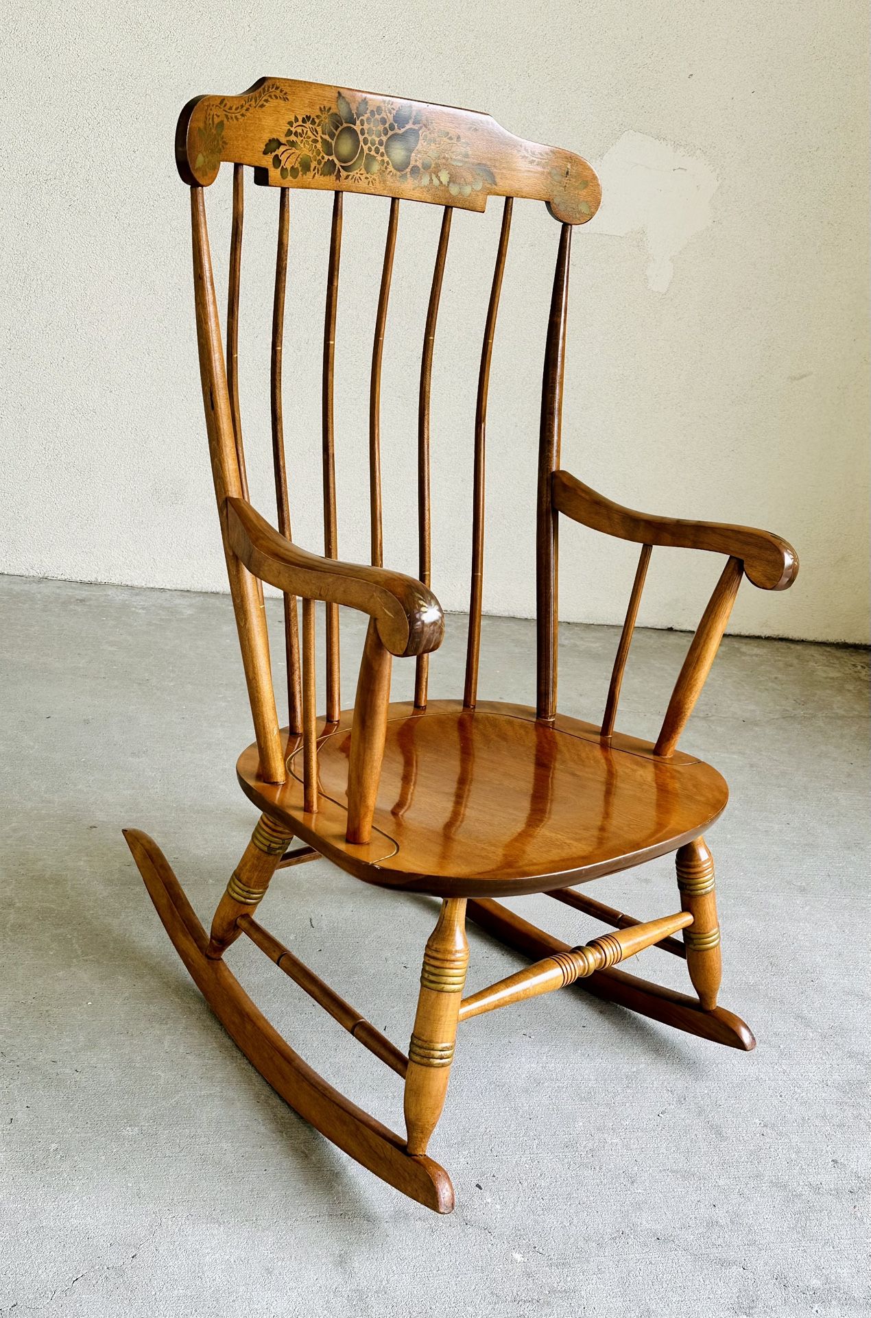 Nichols&Stone Rocking Chair 