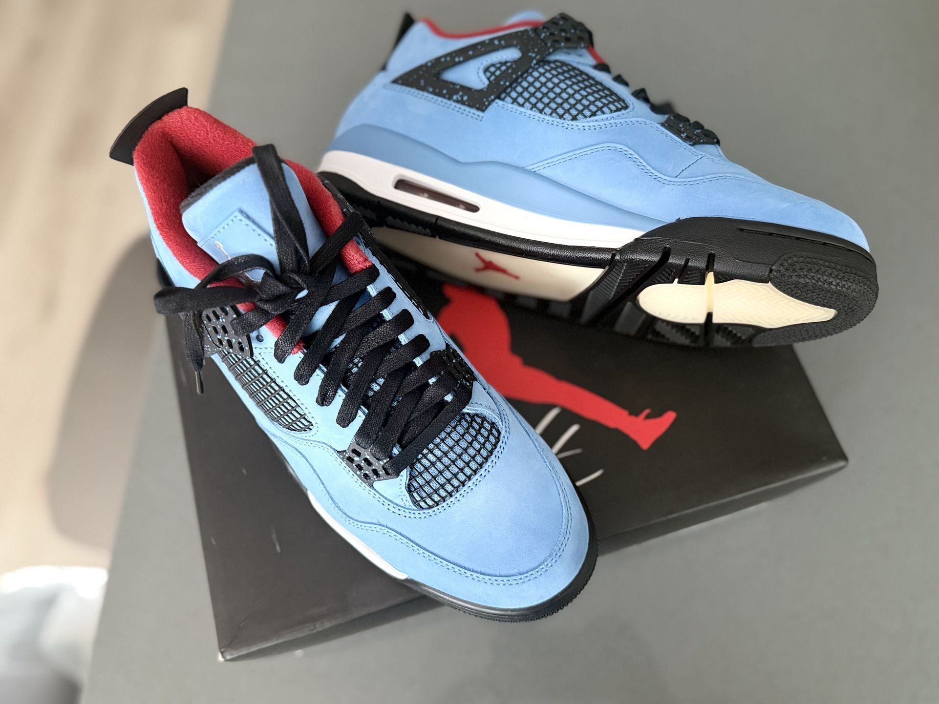 Travis Scott x Air Jordan 4 “University Blue” – Size 10.5– Brand New – $600