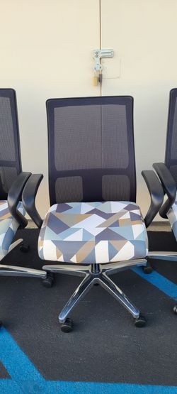 Hon Ignition Chairs