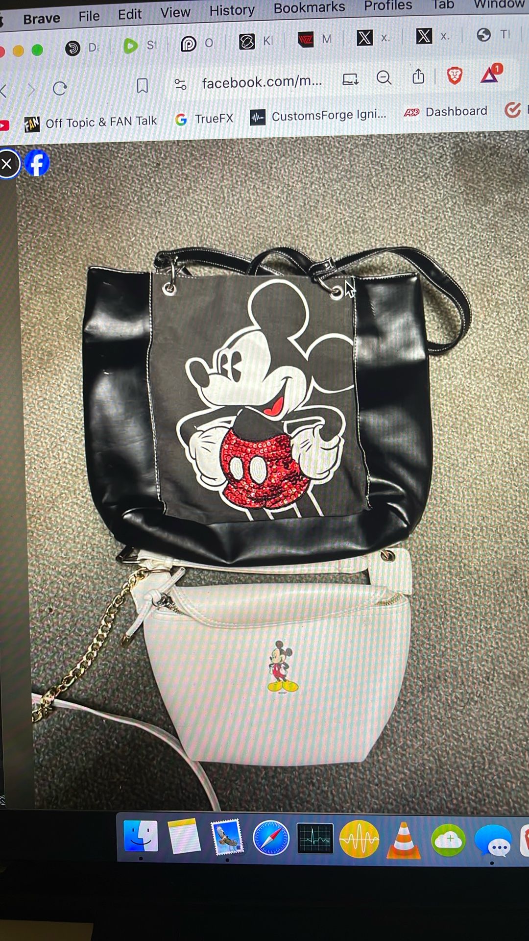 Mickey Mouse, Disney vintage fanny pack and medium purse. Smoke free great condition.