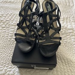 Naturalizer sandals
