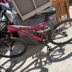Mongoose Ledge 2.1 Full Suspension Mountain Bike – 21-Speed – Great Condition 
