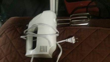 Hand mixer