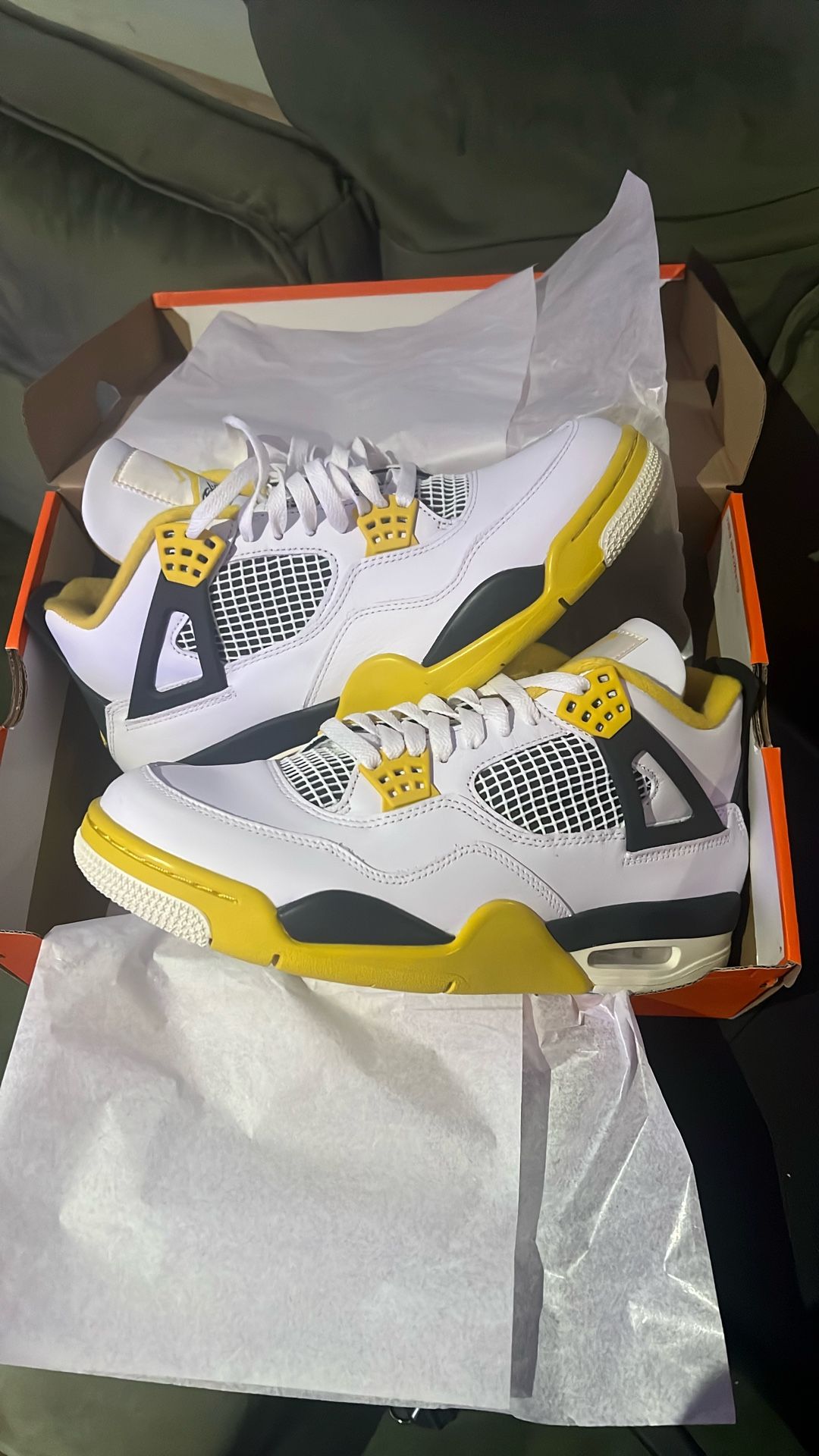 Air Jordan Retro 4