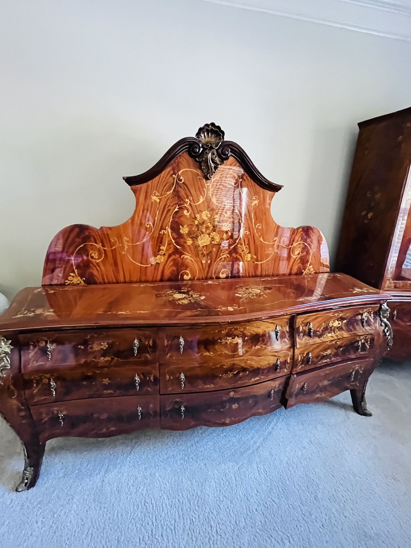 Italian Rosewood Bedroom Furniture