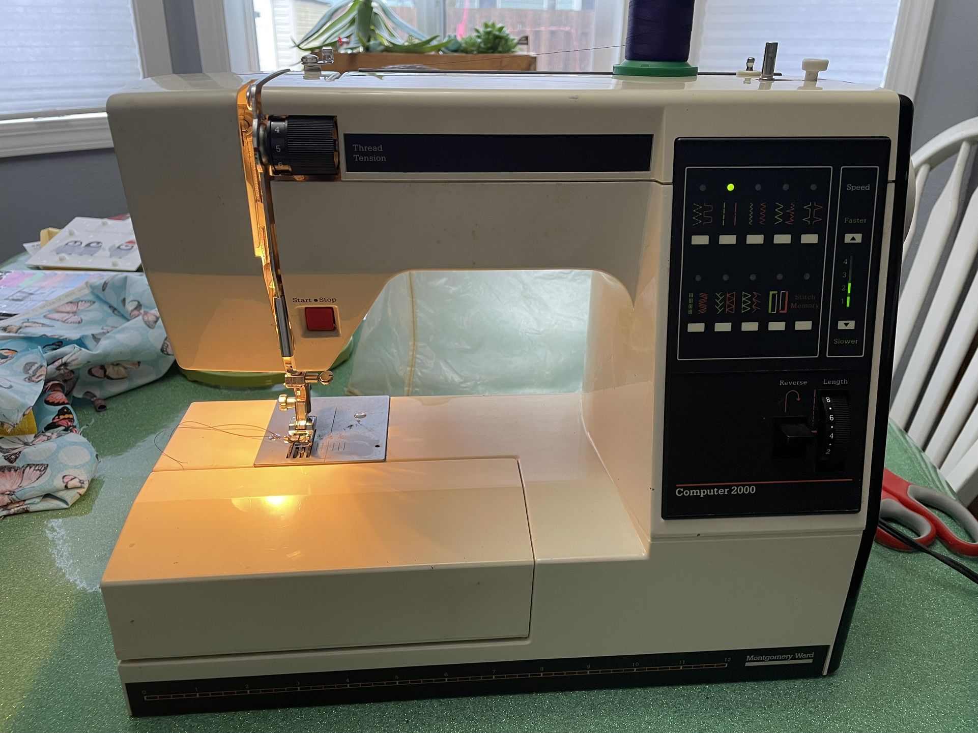 Montgomery Ward Computer 2000 Sewing Machine