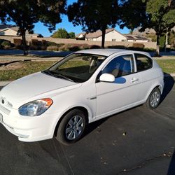 2011 Honda accent