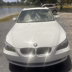 2009 BMW 528i