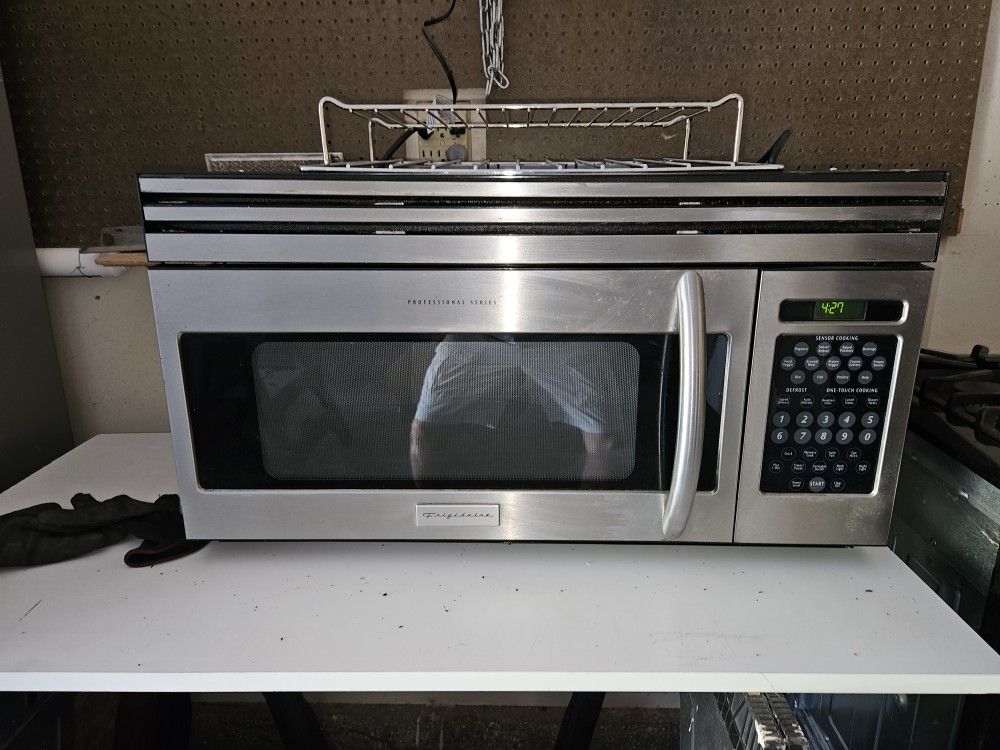 Microwave Oven Hood Vent