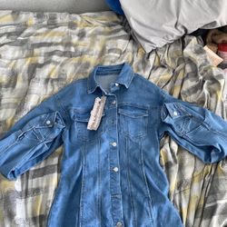 Missguided Women’s Light Blue Denim Jacket Size Small