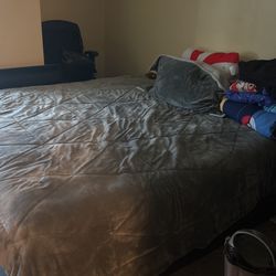 King Size Pillow Top Mattress With Box Springs