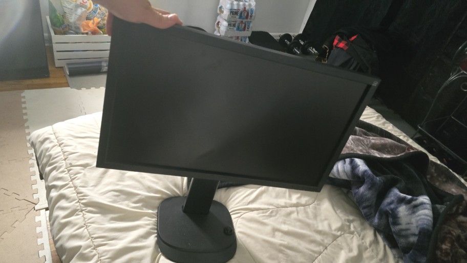 24 LED monitor