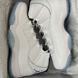 Jordan 11 Legend Blue/Columbia