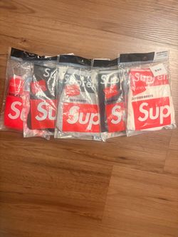 Supreme x Hanes Boxer Briefs
