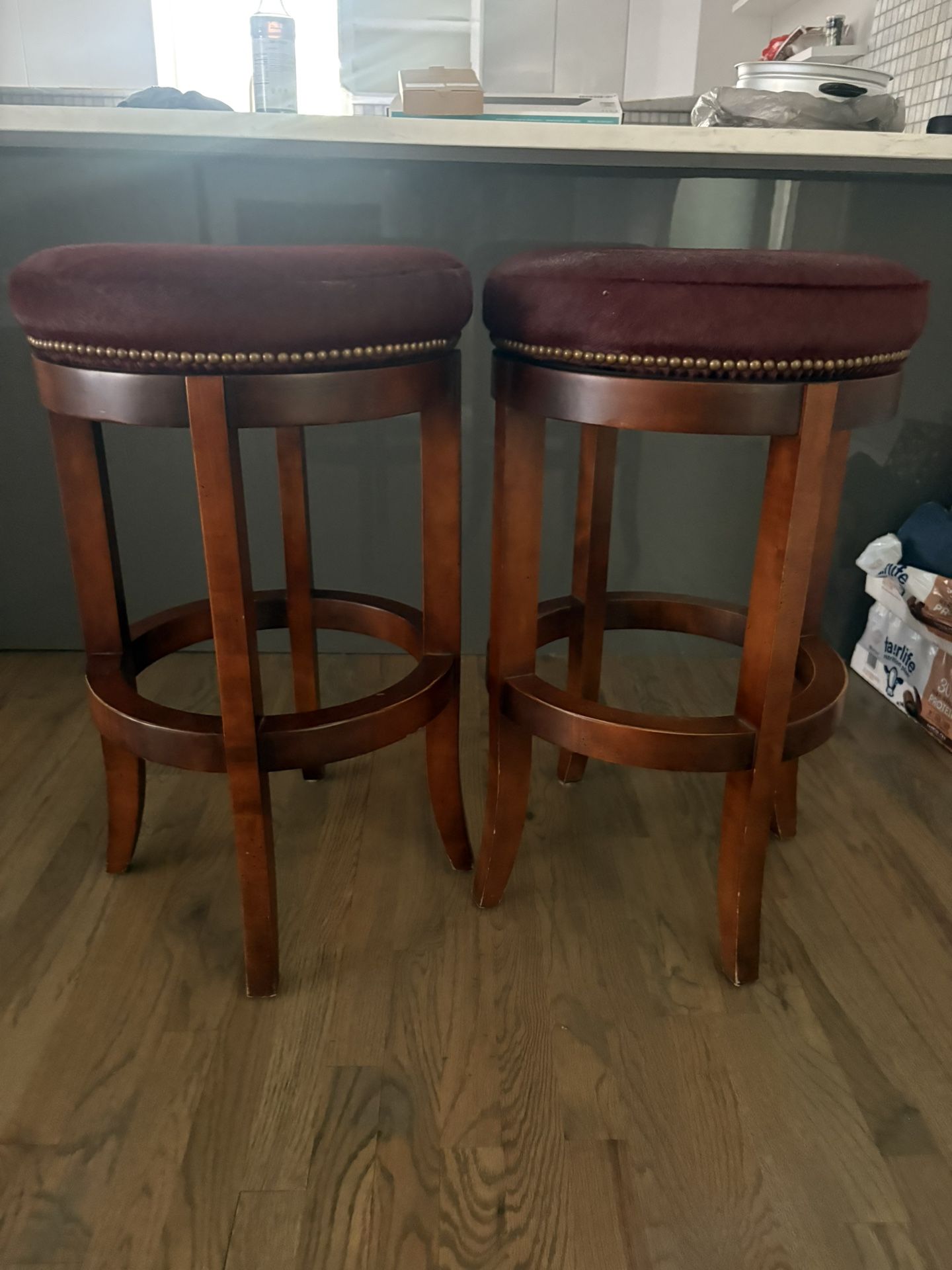 2 Bar Stools