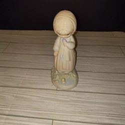 Precious Moments Vintage 1984 Summer's Joy 12076 Figurine #2 Four Seasons Series