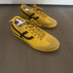 Lucky Step Yellow Low-Top Sneaker with Black Accent