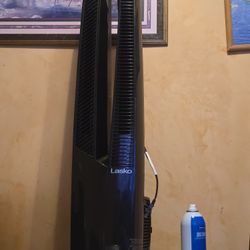 Lasko All Season Power Fan FH 500 with remote control 