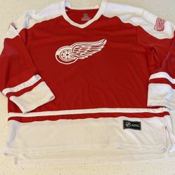 XL NHL Detroit Red Wings Men’s Red Home Hockey Jersey Official Shirt Sportswear 