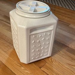 Large Dog Food Bin