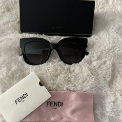FENDI Women glasses With Case