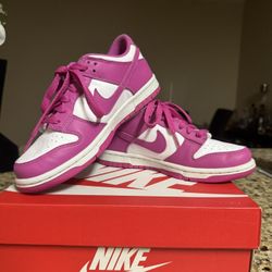 Women’s Nike Dunk 