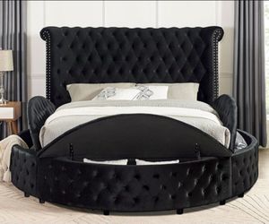 Brand New Black Velvet Eastern King Storage Platform Bed Frame