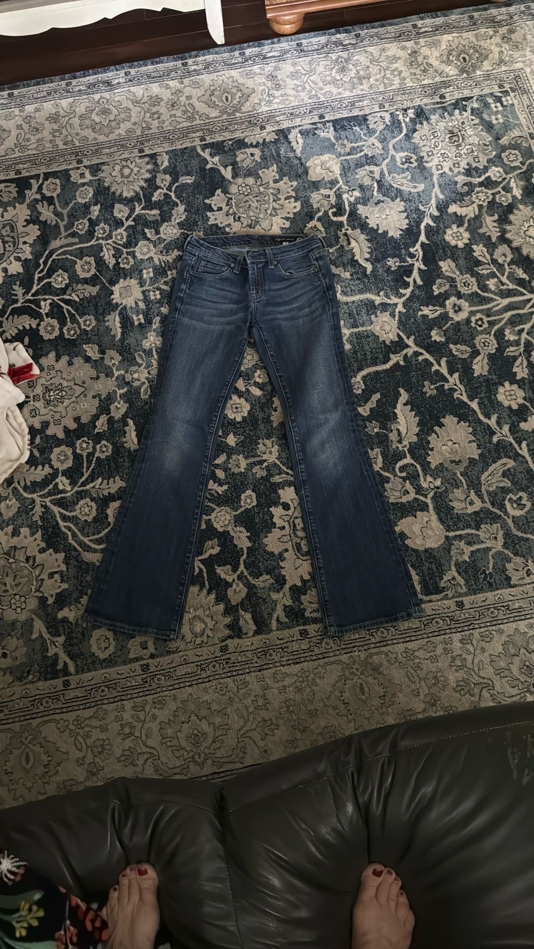 Vigoss Jeans In Size 3 Boot Cut