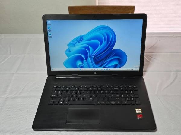 Hp 17z (W11 Home/ 8GB Ram/ 256GB SSD)
