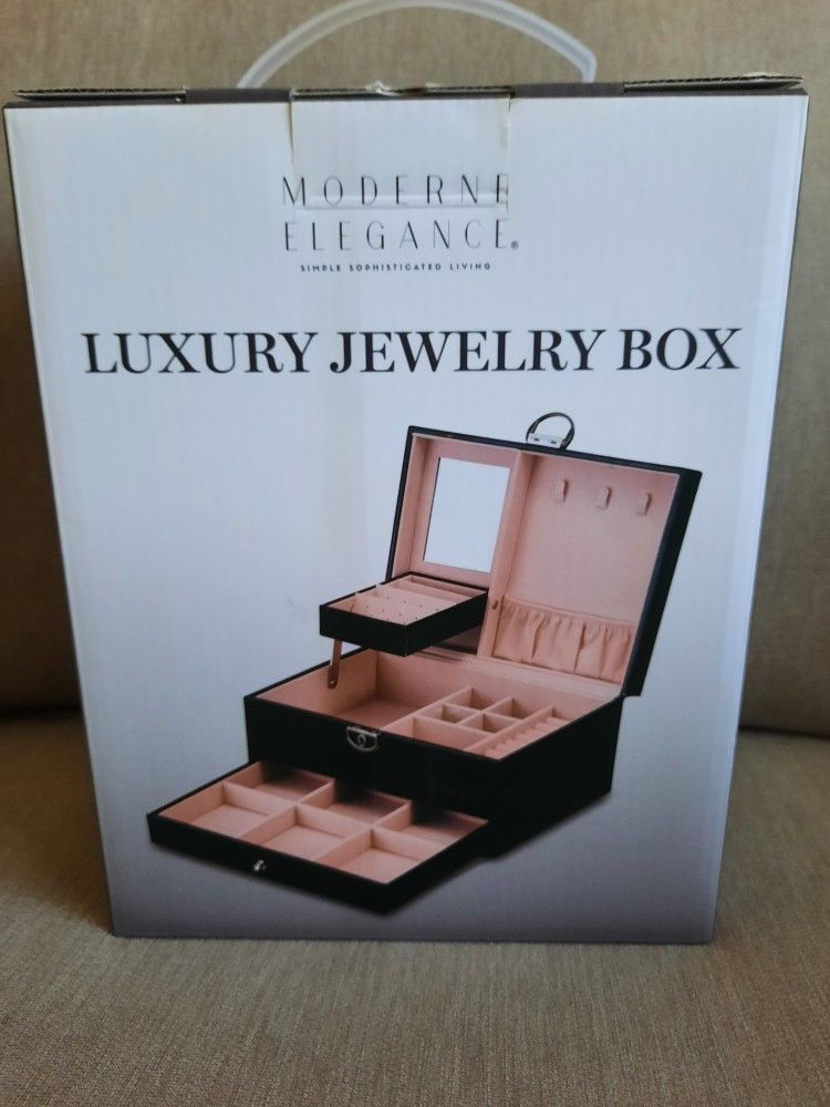 MODERNE ELEGANCE LUXURY JEWELRY BOX