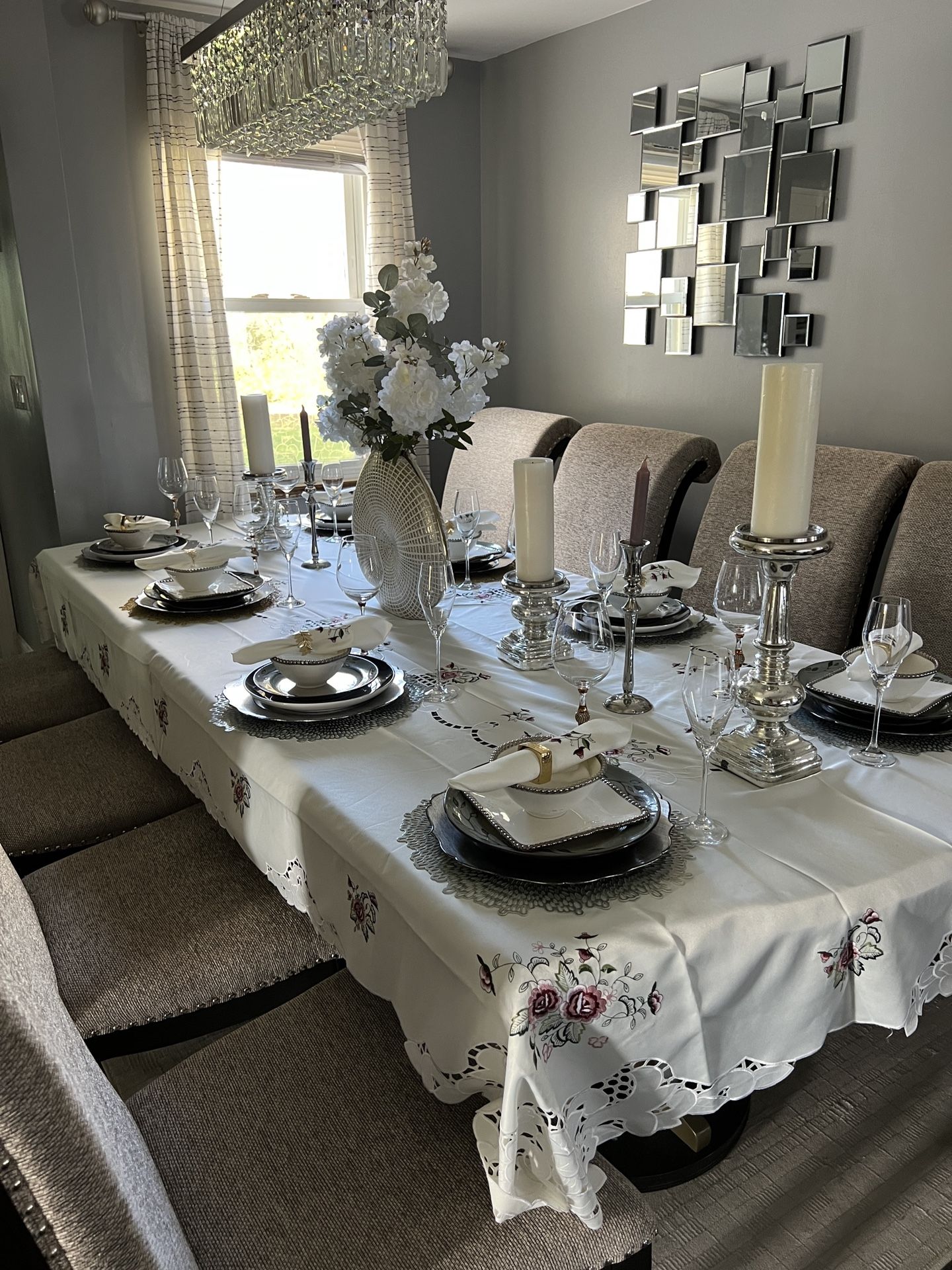 Modern 7-Piece Dining Room Set — Table + 6 Upholstered Chairs (Brand New, Still in Box!)