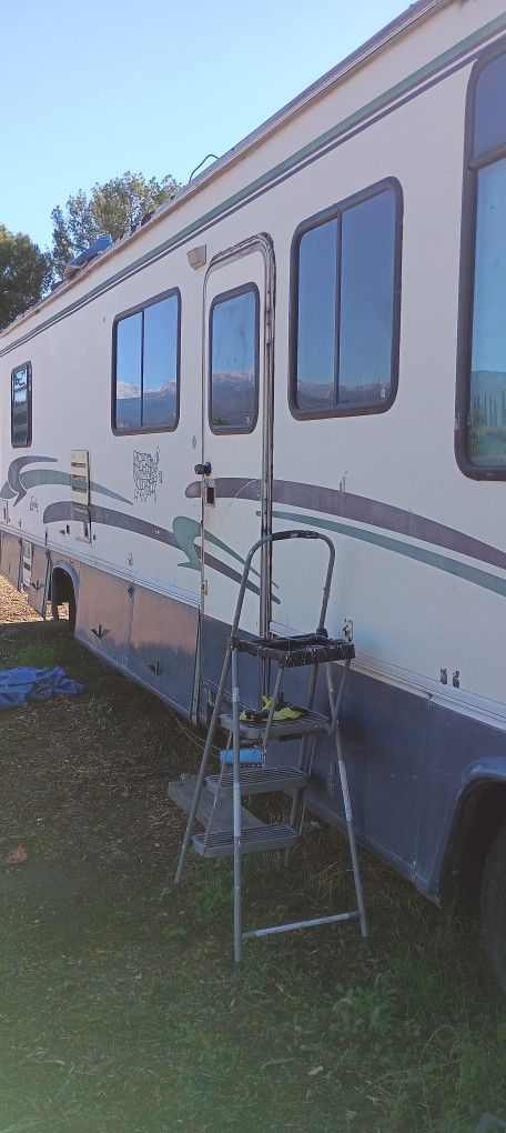 Georgie Boy RV Free  Gutted V10 Triton