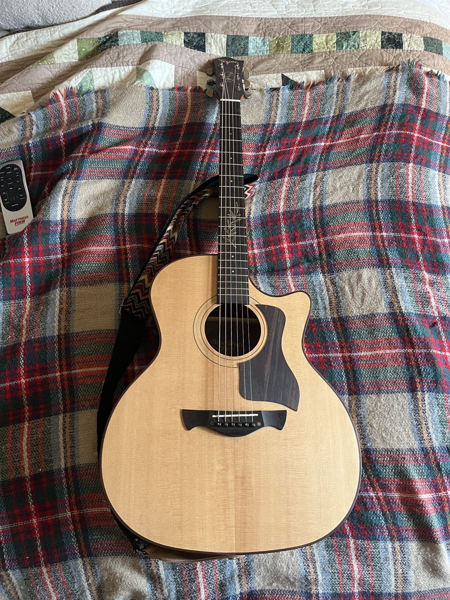 Tagima Acoustic Guitar 