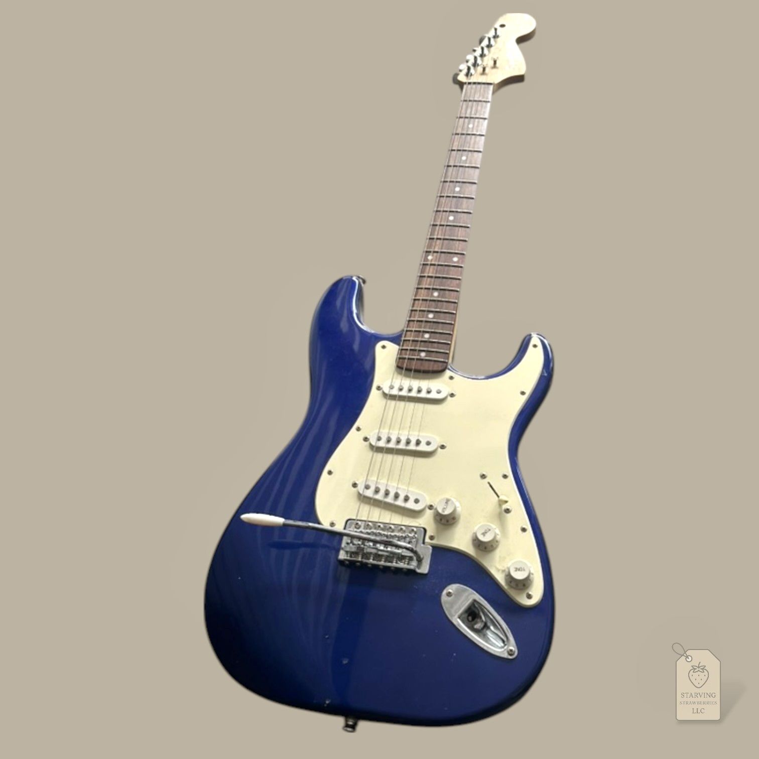 Squier Strat Affinity Electric Guitar + Fender Bag