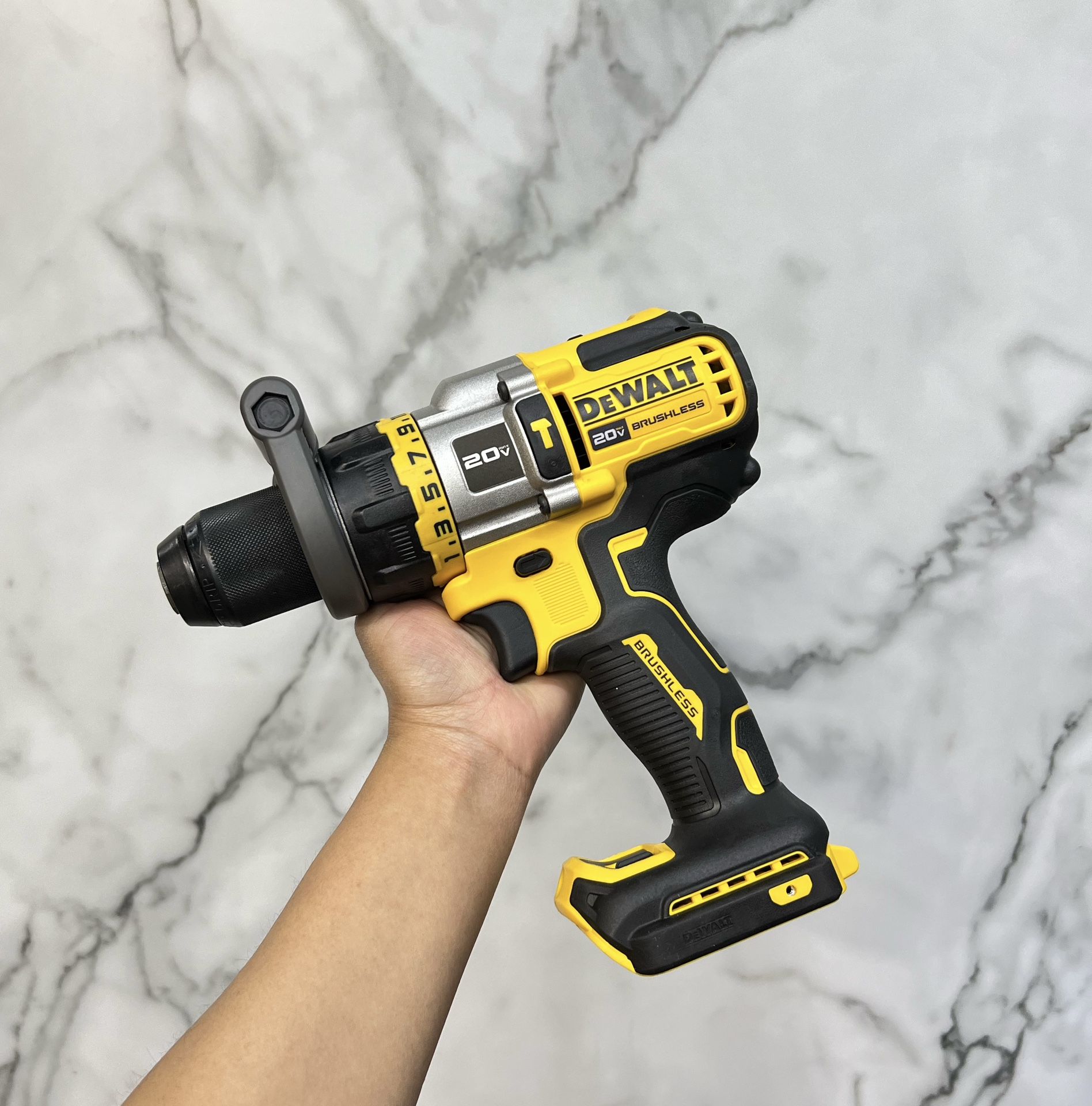 DEWALT DEWALT 20V Brushless 1/2 in. Hammer Drill/Driver with FLEXVOLT ADVANTAGE (Tool Only)