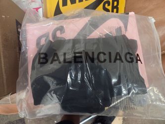 SB low staple NYC pigeon and Balenciaga  T shirt  make me offer