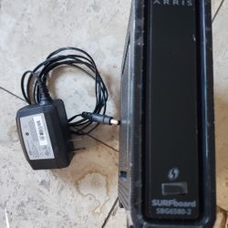 Motorola Arris Surfboard SBG6580 DOCSIS 3.0 Cable Modem Wi-Fi Router