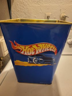 2002 Mattel Hot Wheels Trash Can -