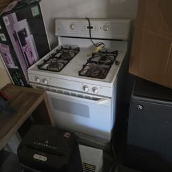Stove For Sale Works Perfect I Just Got a New Stove And Its Just Sitting In My Garage need Gone..