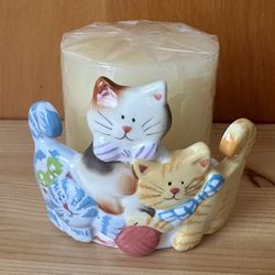 Retro Avon 2004 Frisky Felines 3.25”Tall Multicolor Ceramic Pillar Candle Holder