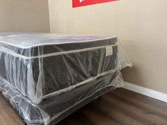 New Queen Mattress Needs to Go‼️