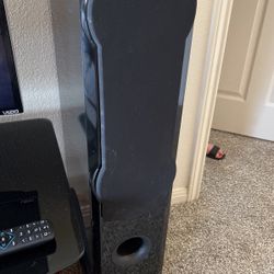 Set of Elite speakers W/Amplifer