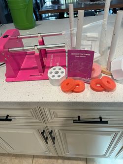 Title: Noddway Dual Cup Turner with Accessories – Excellent Condition