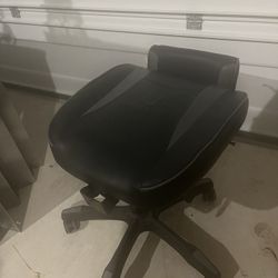 Silla Con Llantitas  GRATIS 