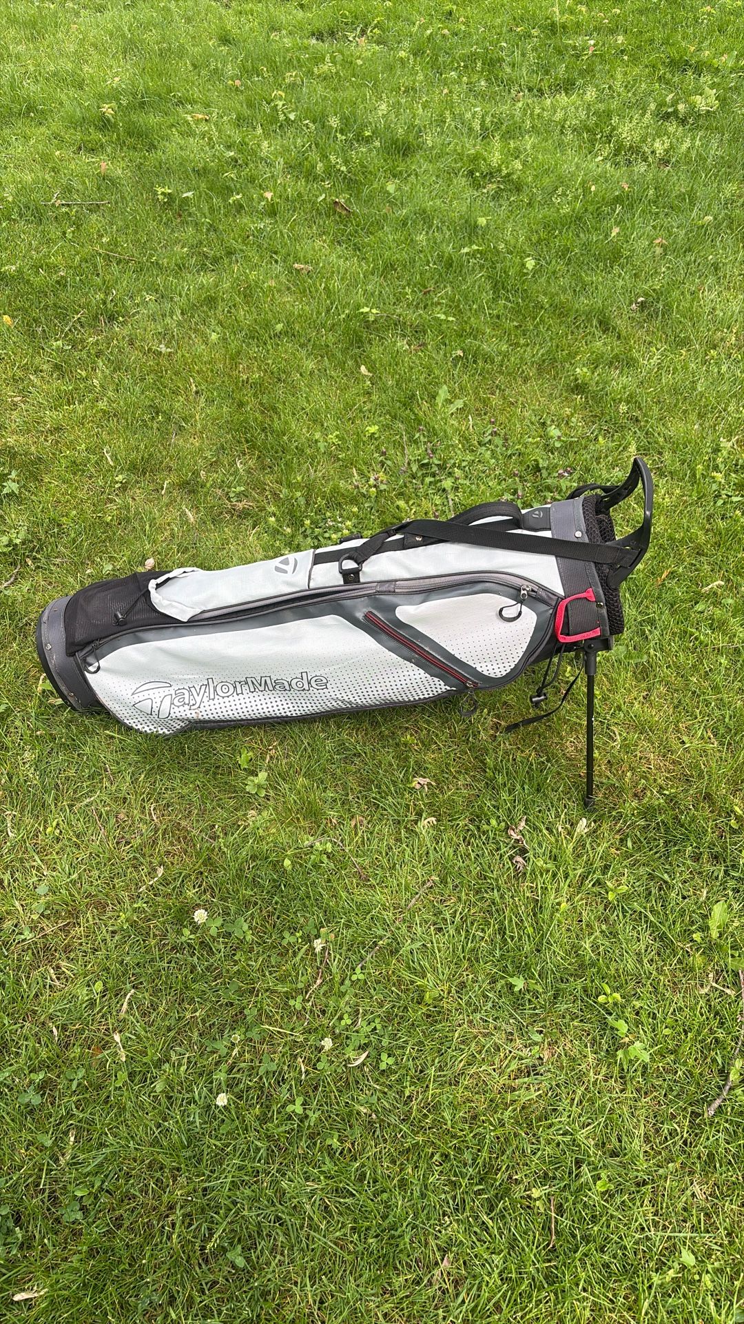 Taylor Made Sunday Golf Bag